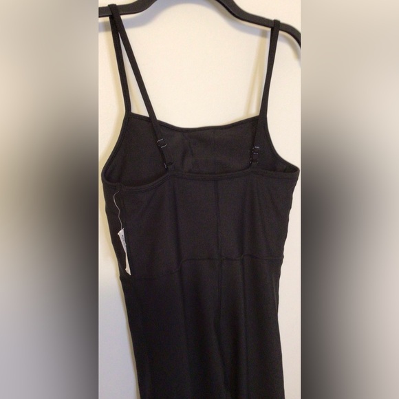 NWT Old Navy Active Women’s Powersoft Go Dry Black Jumpsuit Size Medium - Picture 5 of 6